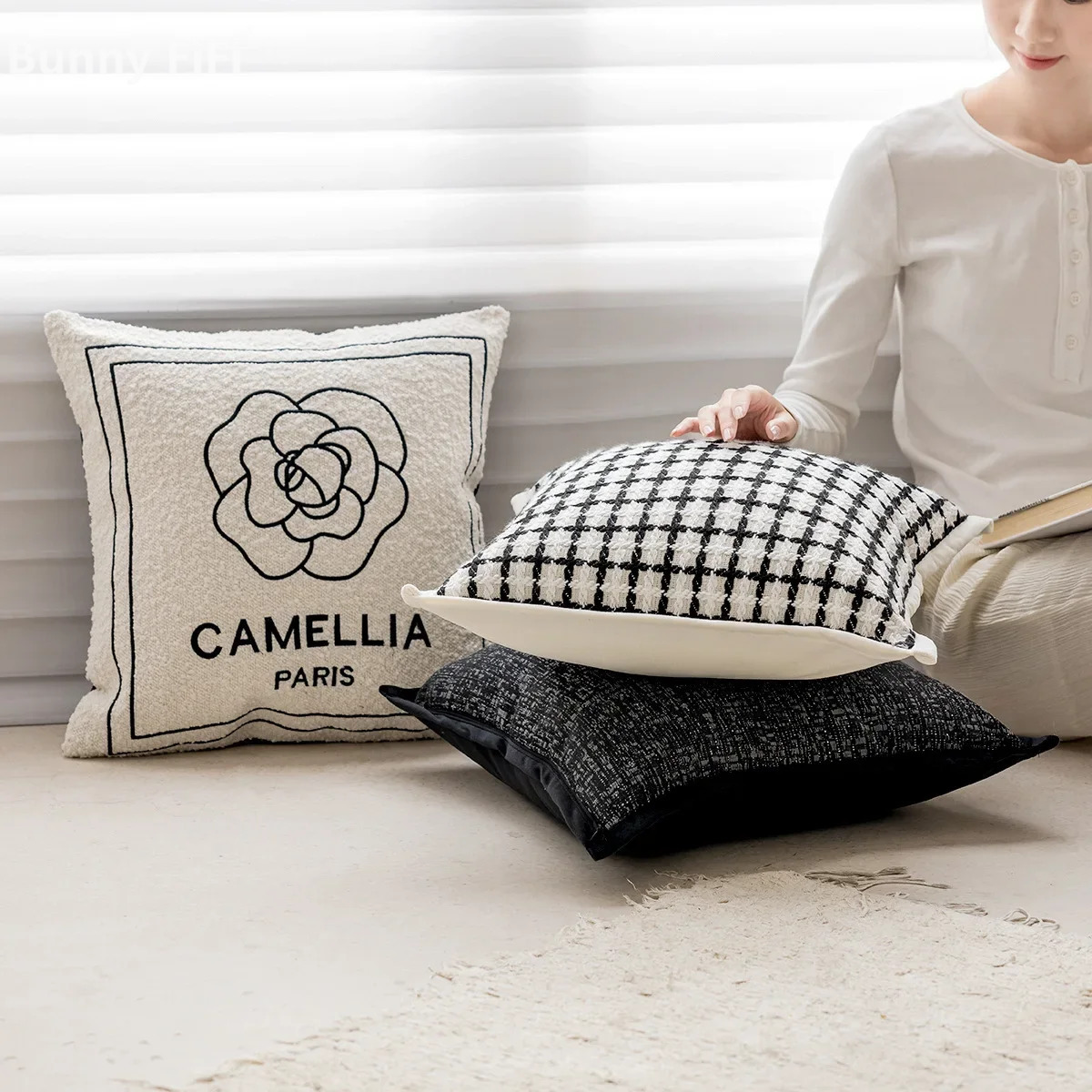 2024 Siyah Beyaz Işık Lüks Min - Pillow Cover 20X20 incelemesi ve fiyatı