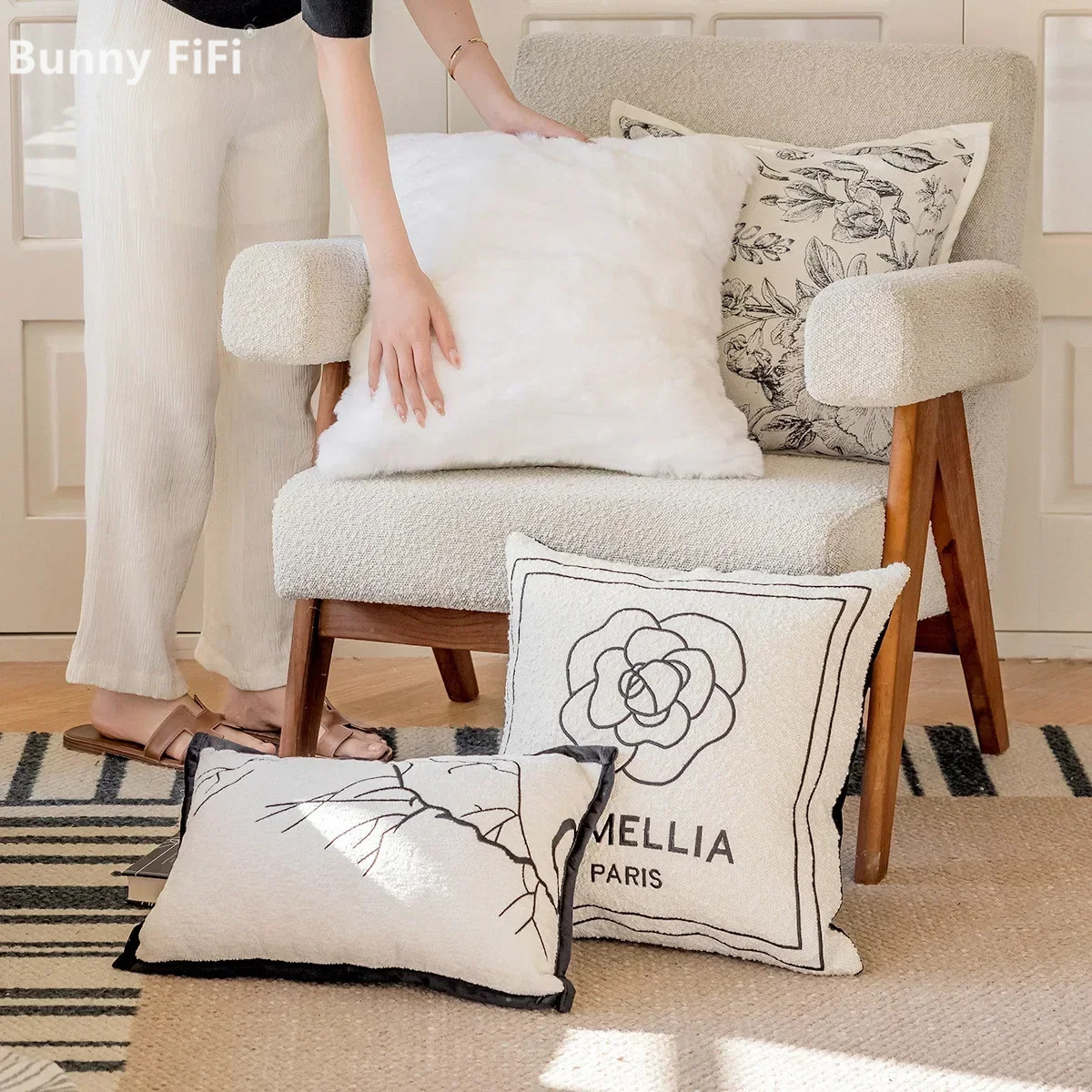 2024 Siyah Beyaz Işık Lüks Min - Pillow Cover 20X20 incelemesi ve fiyatı